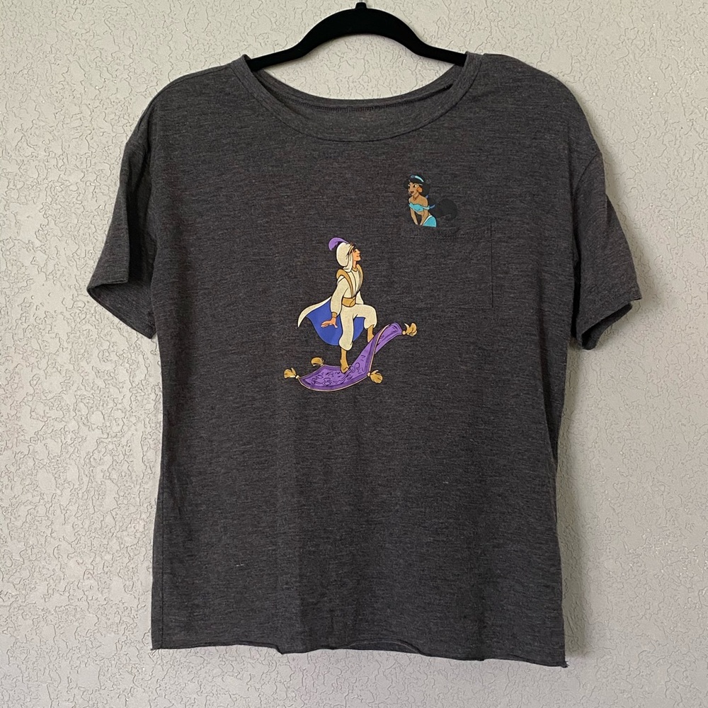 Disney Aladdin crop top size medium